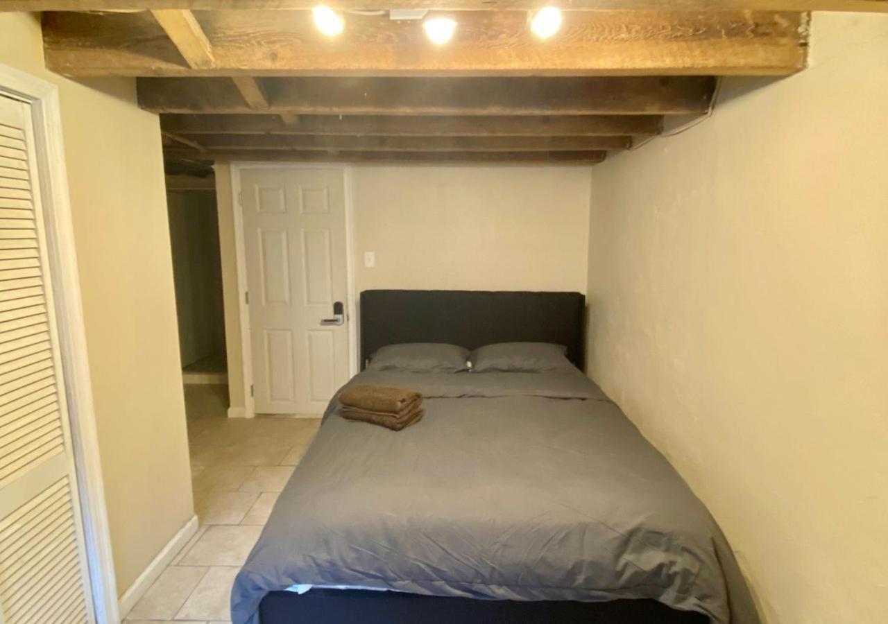 Historic Townhouse Oasis With En-suite Bathroom Apartamento